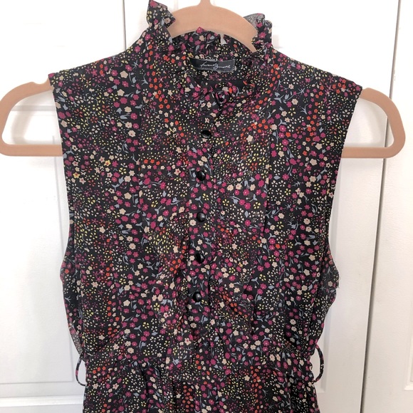 Forever 21 Ruffle Front Dress - Picture 2 of 8